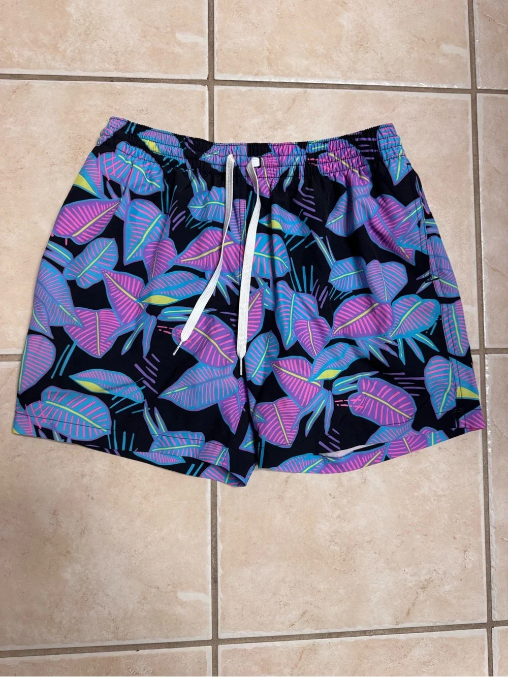 Chubbies Men’s Classic 5.5” Inseam Swim Trunks